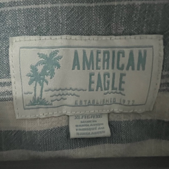 American Eagle Short Sleeve Summer Button Up - Picture 3 of 3